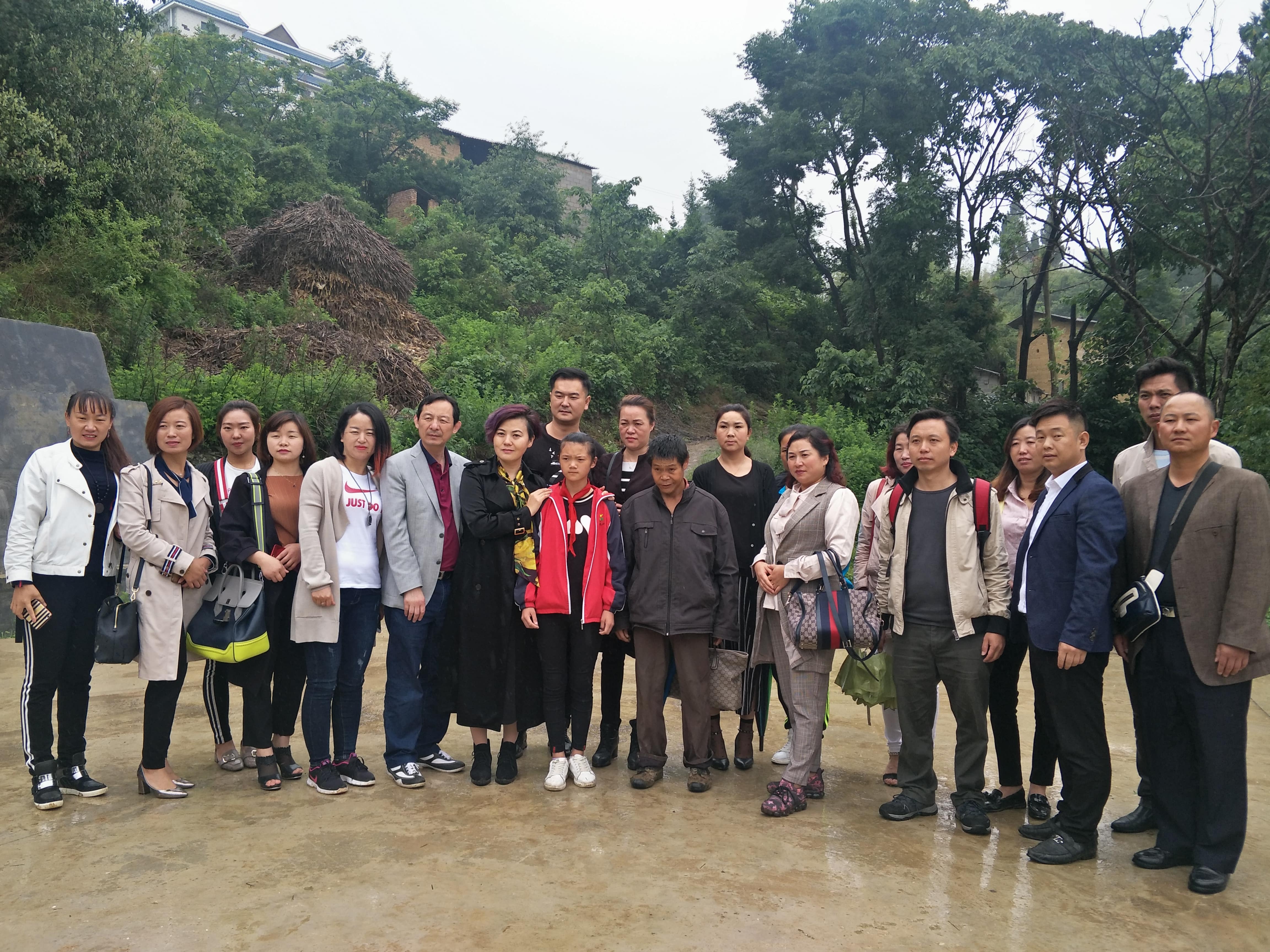 第152所 石林彝族自治县路美邑中心学校路美邑必一网页版登录入口李凤莲小学