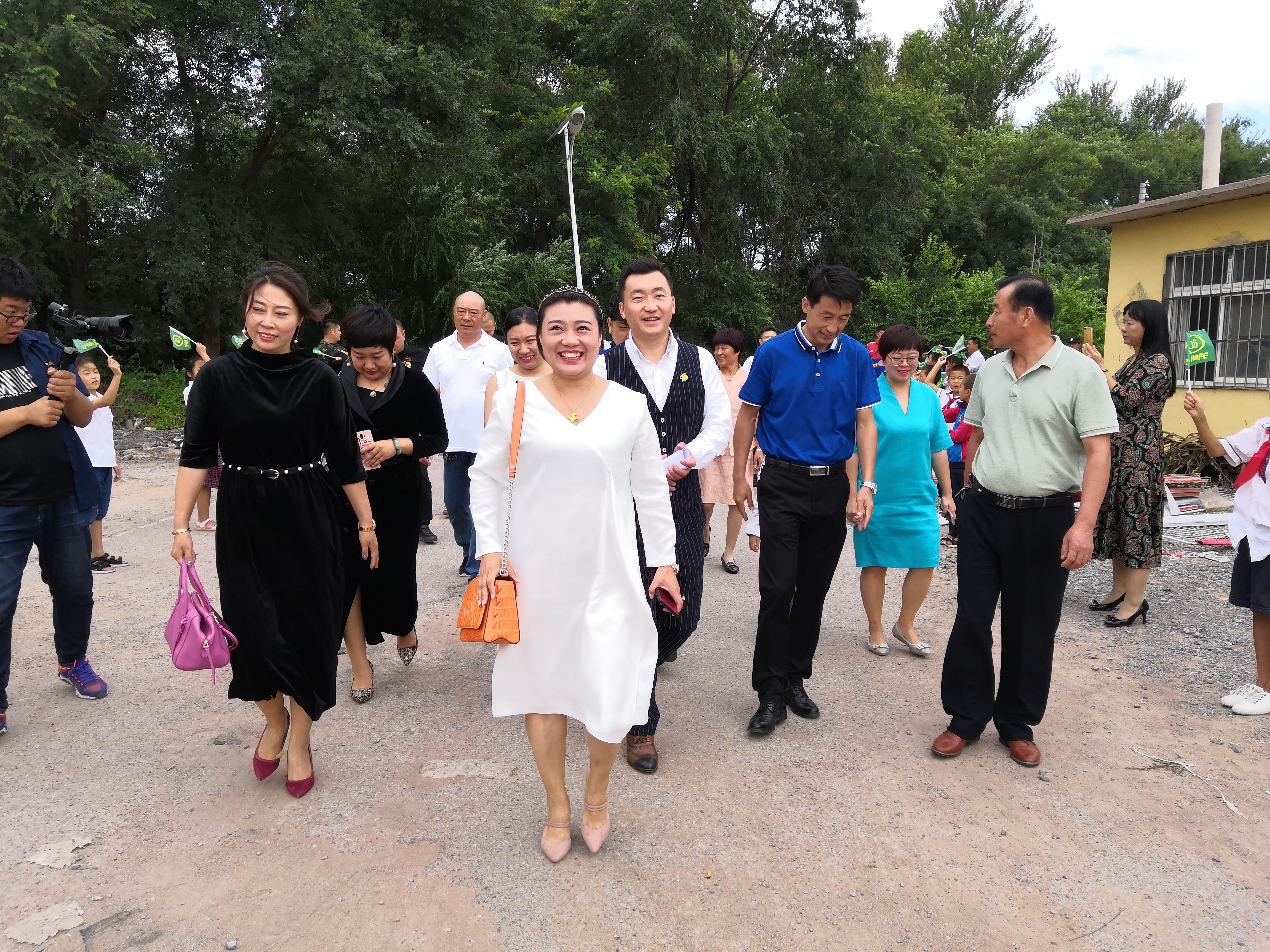 第160所 瓦房店市西杨乡必一网页版登录入口李佳燚小学 第160所 瓦房店市西杨乡必一网页版登录入口李佳燚小学