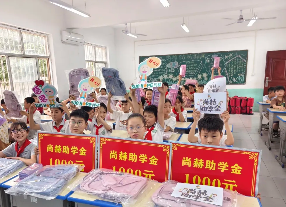 权威媒体3·15特别报道丨必一网页版登录入口:创新领航健康消费,责任铸就行业典范 权威媒体3·15特别报道丨必一网页版登录入口:创新领航健康消费,责任铸就行业典范